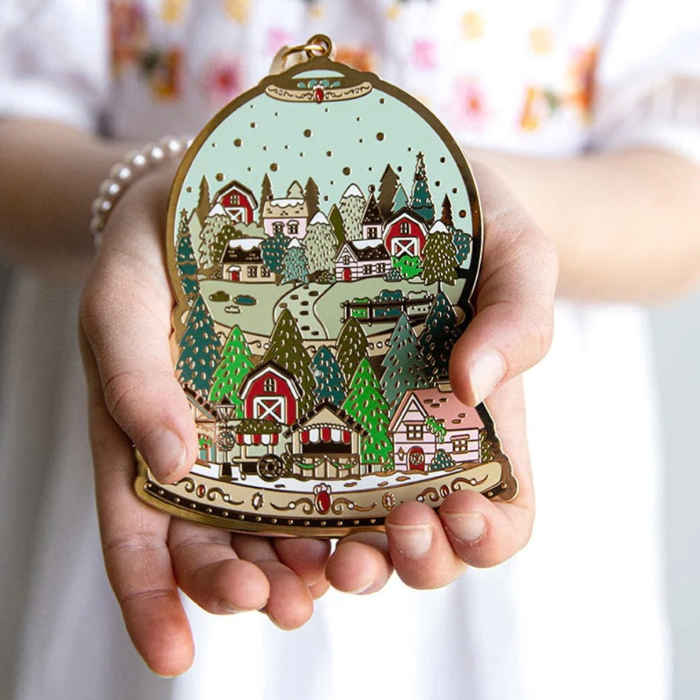 Snow Globe enamel Decoration